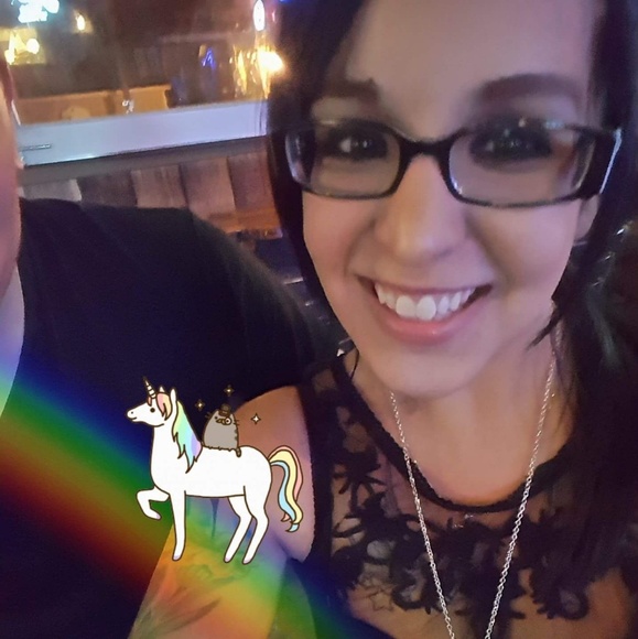 Meet your Posher, Lisa Chase - Picture 4 of 4